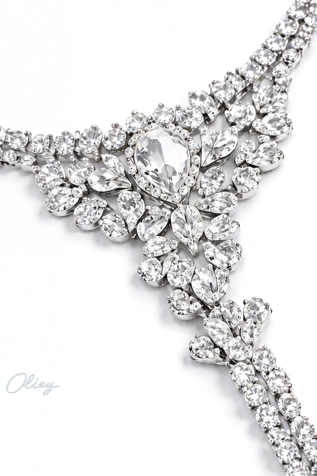 Exaggerated Fashion Anklet with Zirconia Rhinestones